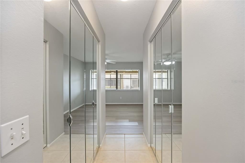 На продажу: $250,000 (2 спален, 2 ванн, 1498 Квадратных фут)