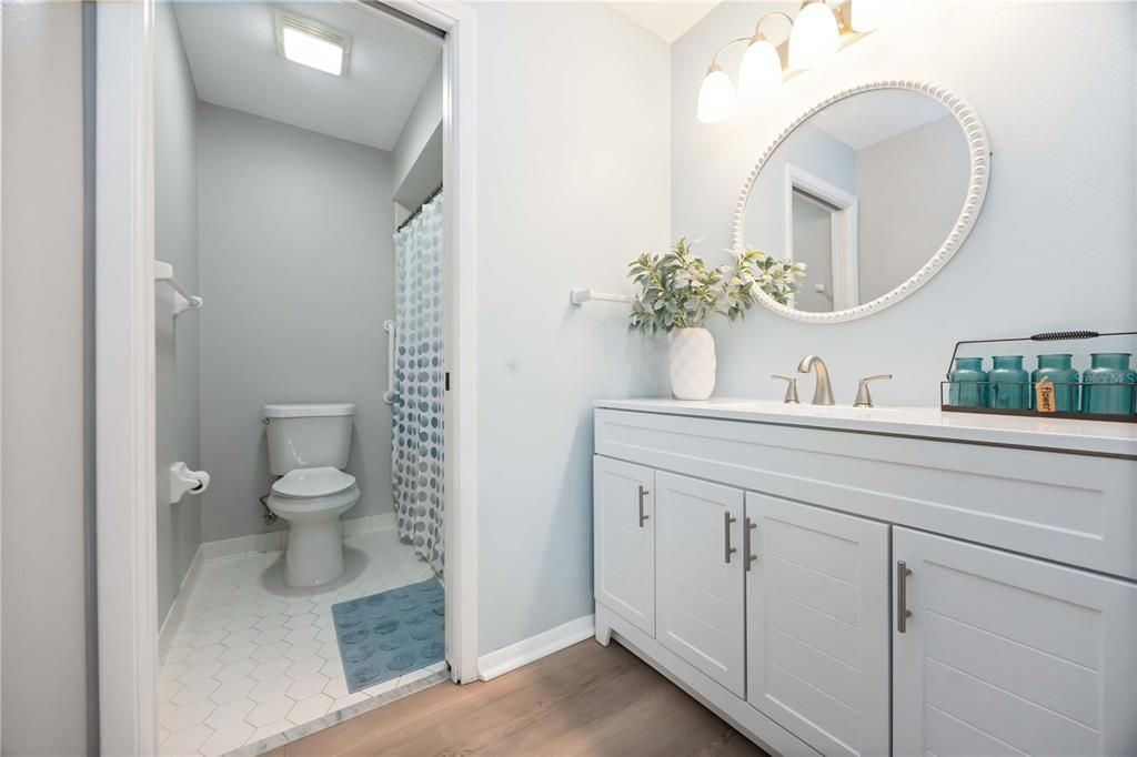 На продажу: $250,000 (2 спален, 2 ванн, 1498 Квадратных фут)