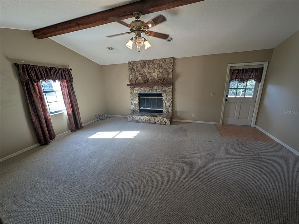 En Venta: $269,900 (3 camas, 2 baños, 1722 Pies cuadrados)