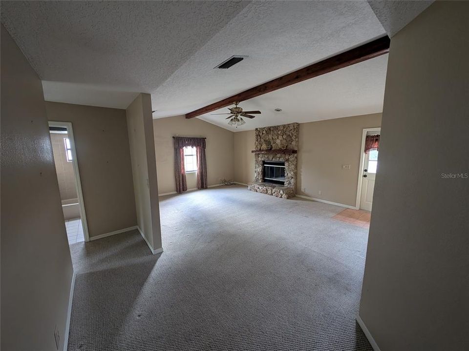 En Venta: $269,900 (3 camas, 2 baños, 1722 Pies cuadrados)