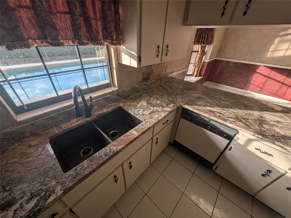 En Venta: $269,900 (3 camas, 2 baños, 1722 Pies cuadrados)