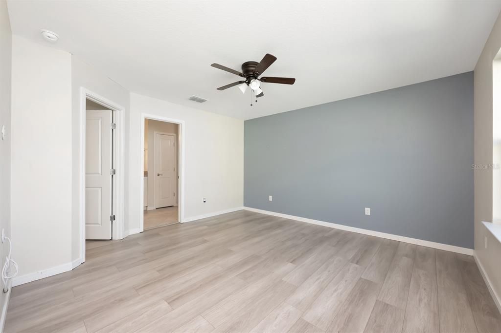 待售: $415,000 (3 贝兹, 2 浴室, 1712 平方英尺)