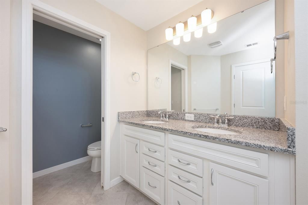 待售: $415,000 (3 贝兹, 2 浴室, 1712 平方英尺)