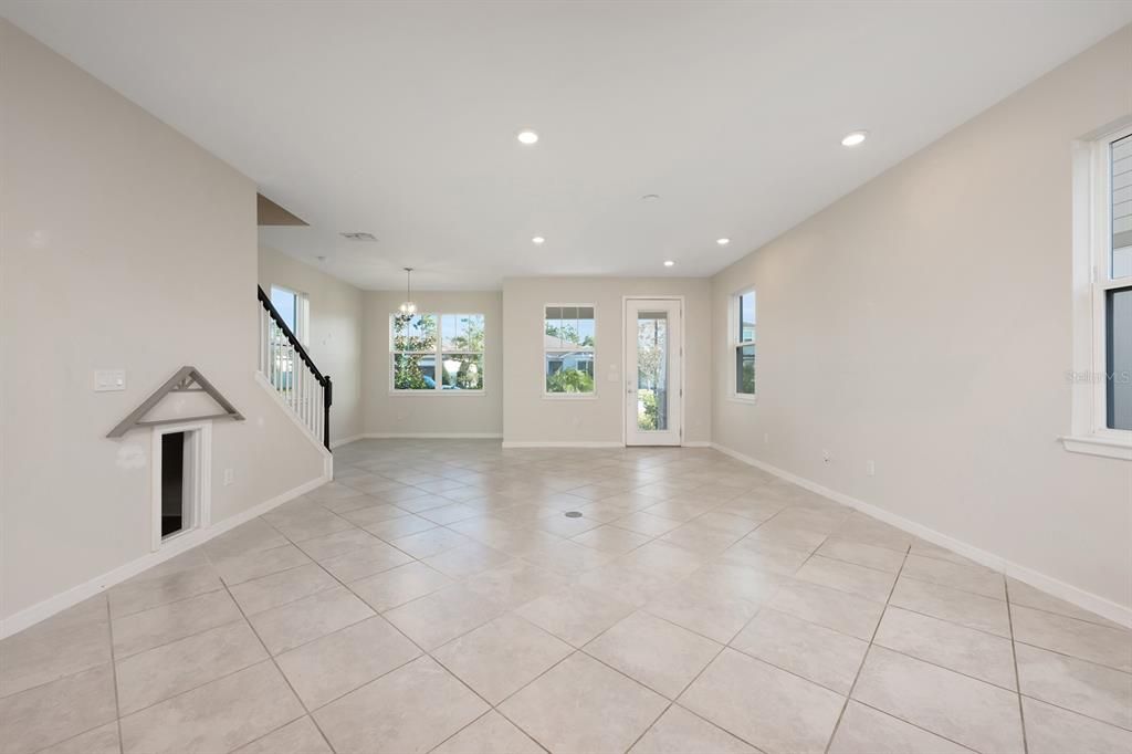 待售: $415,000 (3 贝兹, 2 浴室, 1712 平方英尺)