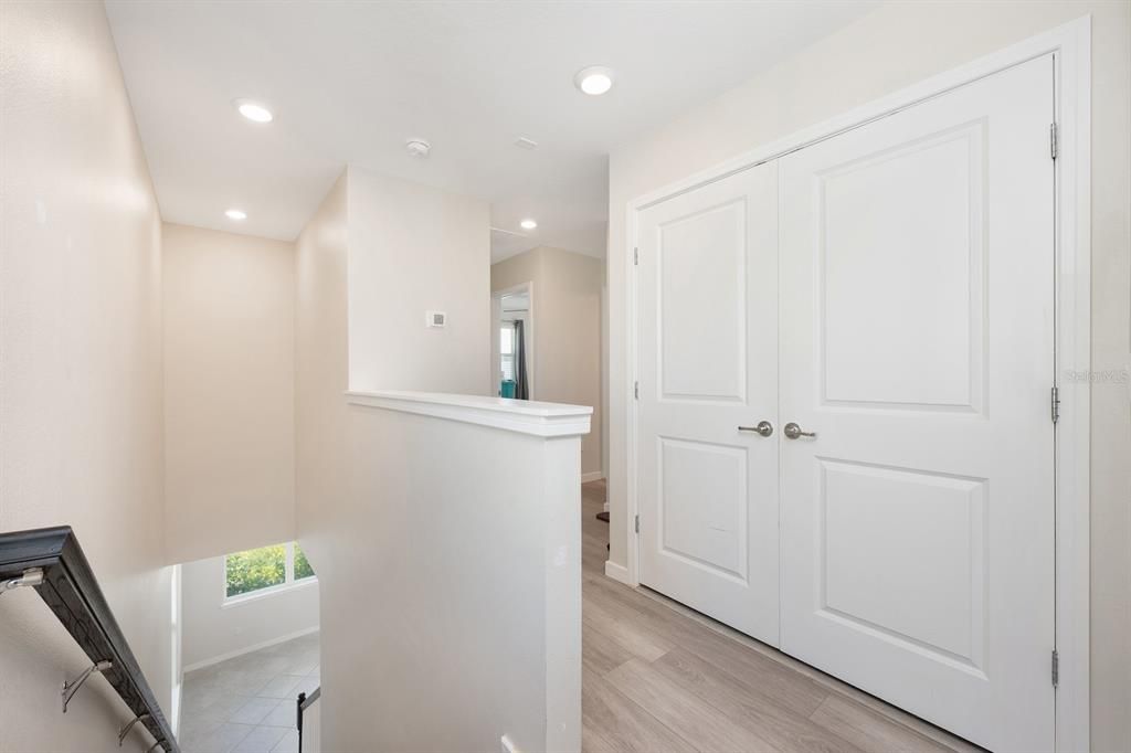 待售: $415,000 (3 贝兹, 2 浴室, 1712 平方英尺)