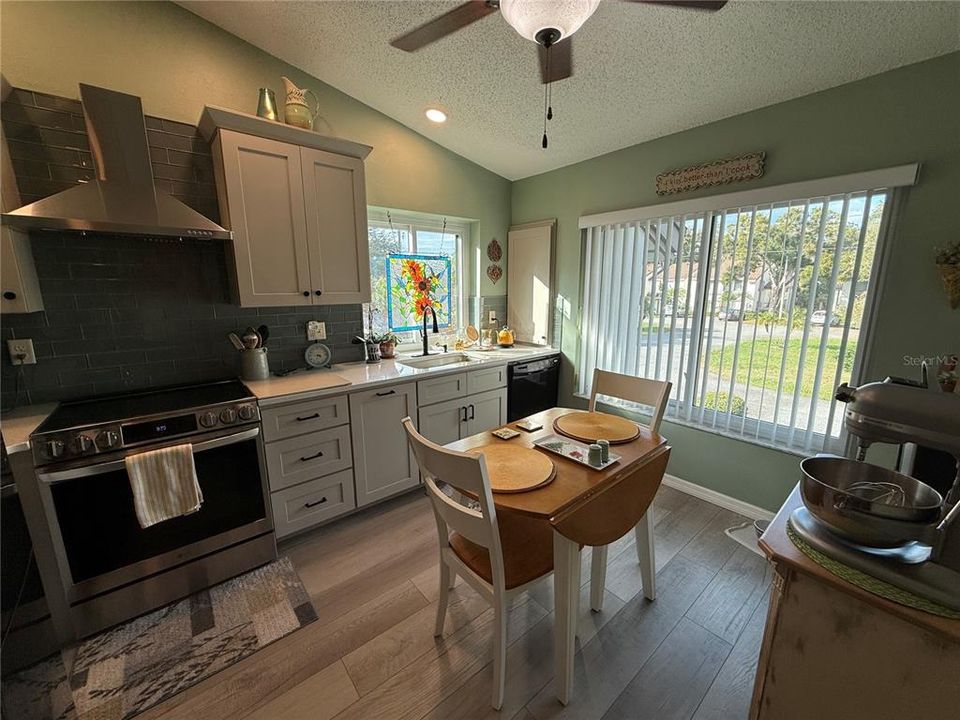 En Venta: $299,000 (2 camas, 2 baños, 1190 Pies cuadrados)