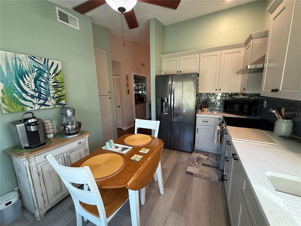 En Venta: $299,000 (2 camas, 2 baños, 1190 Pies cuadrados)