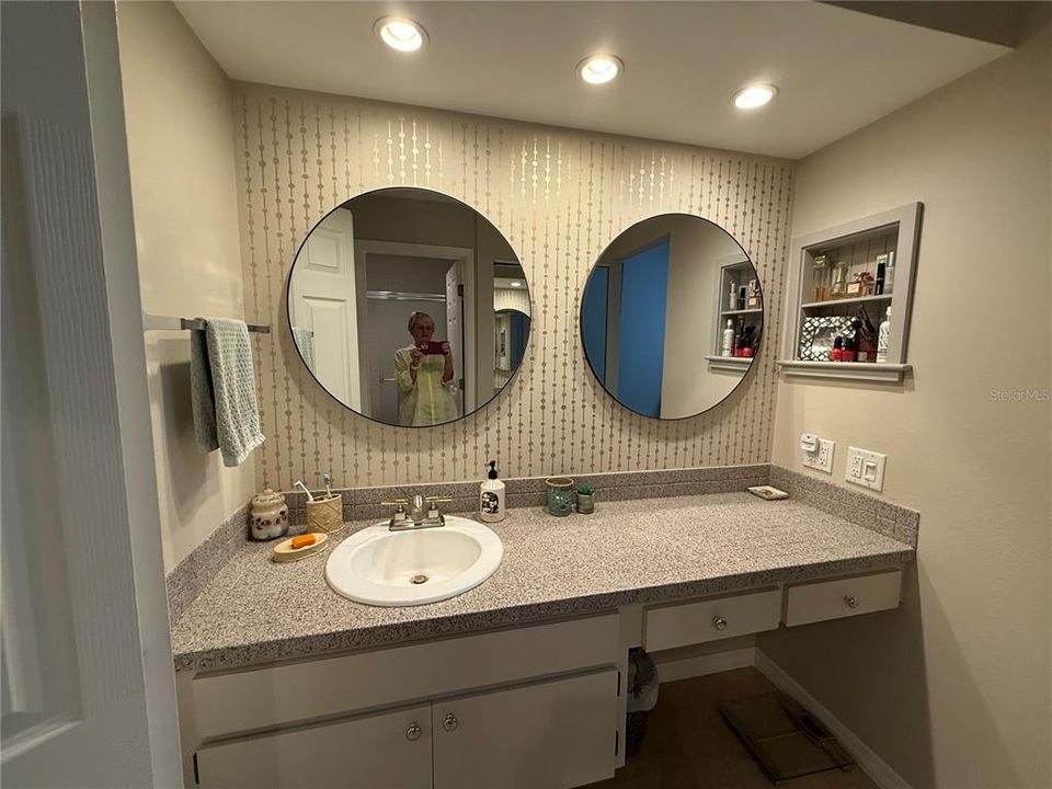 En Venta: $299,000 (2 camas, 2 baños, 1190 Pies cuadrados)