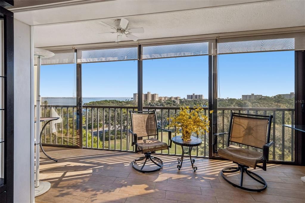 En Venta: $279,000 (2 camas, 2 baños, 1070 Pies cuadrados)