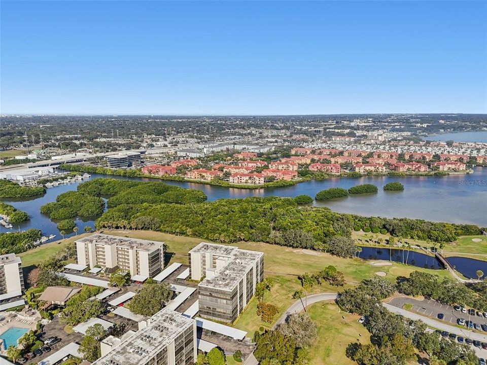 En Venta: $279,000 (2 camas, 2 baños, 1070 Pies cuadrados)