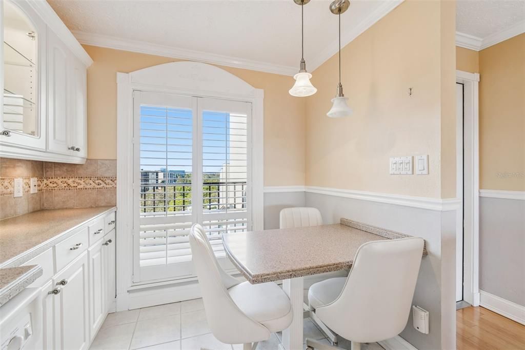 En Venta: $279,000 (2 camas, 2 baños, 1070 Pies cuadrados)