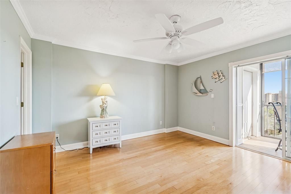 En Venta: $279,000 (2 camas, 2 baños, 1070 Pies cuadrados)