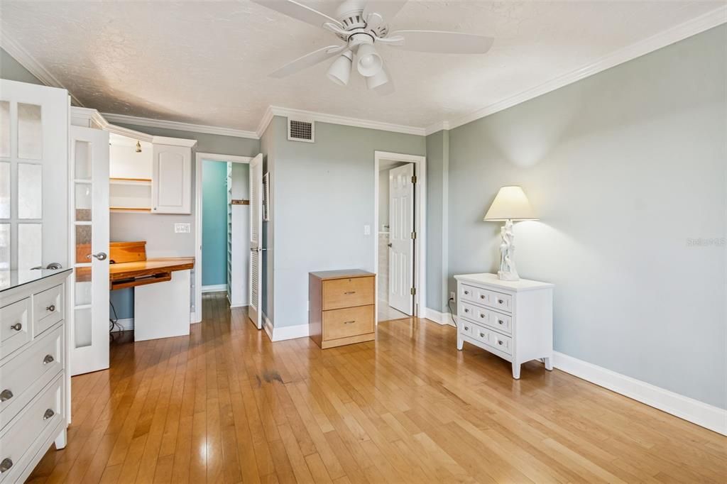 En Venta: $279,000 (2 camas, 2 baños, 1070 Pies cuadrados)