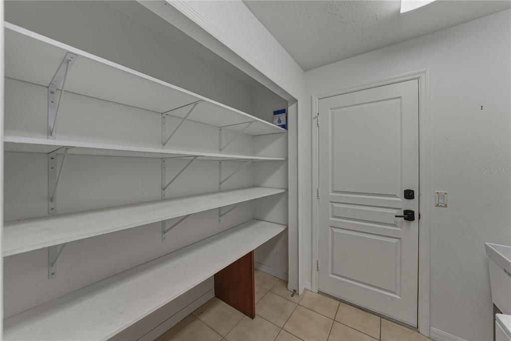 For Sale: $540,000 (4 beds, 2 baths, 2022 Square Feet)