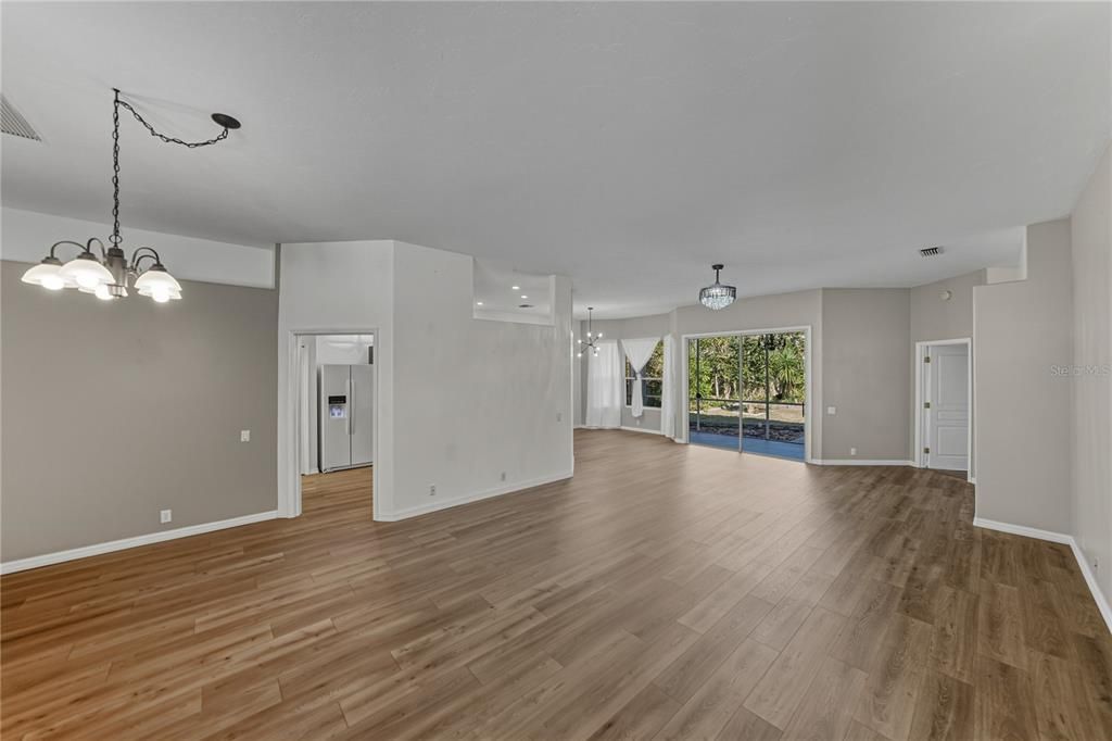 For Sale: $540,000 (4 beds, 2 baths, 2022 Square Feet)