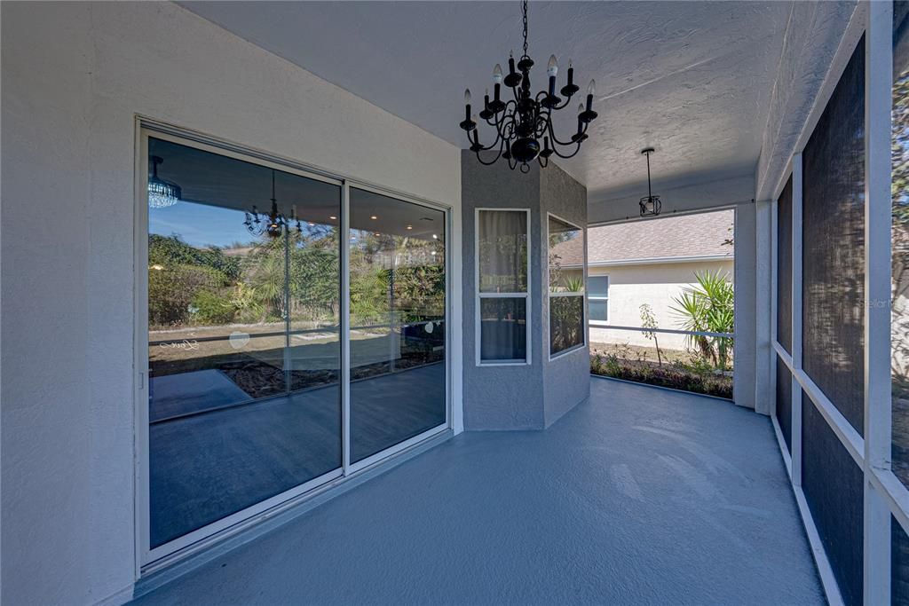 For Sale: $540,000 (4 beds, 2 baths, 2022 Square Feet)