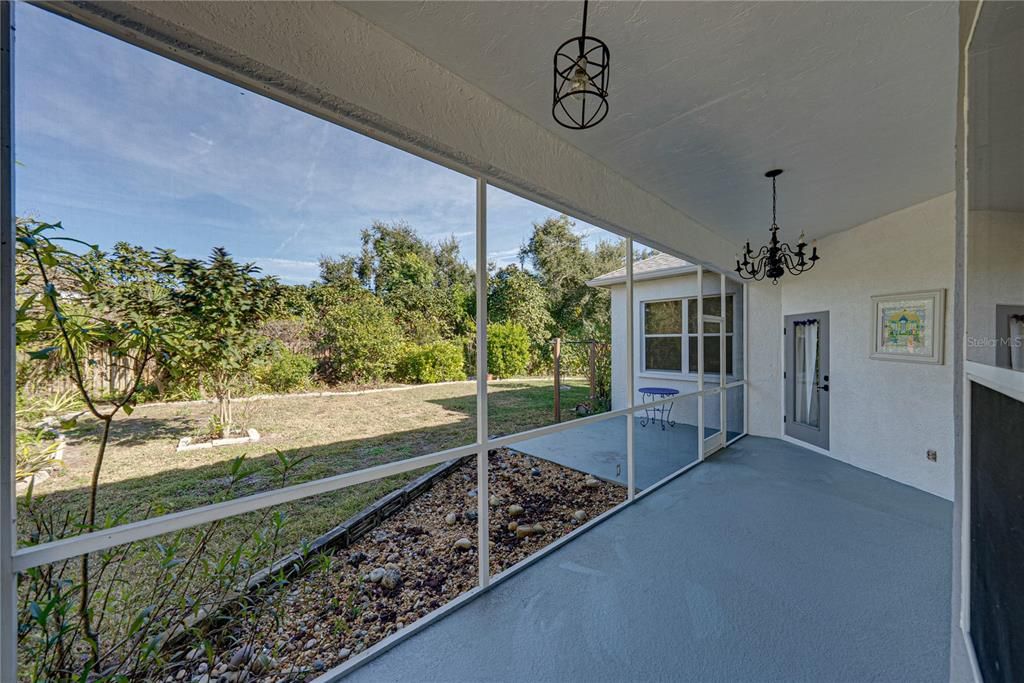 For Sale: $540,000 (4 beds, 2 baths, 2022 Square Feet)