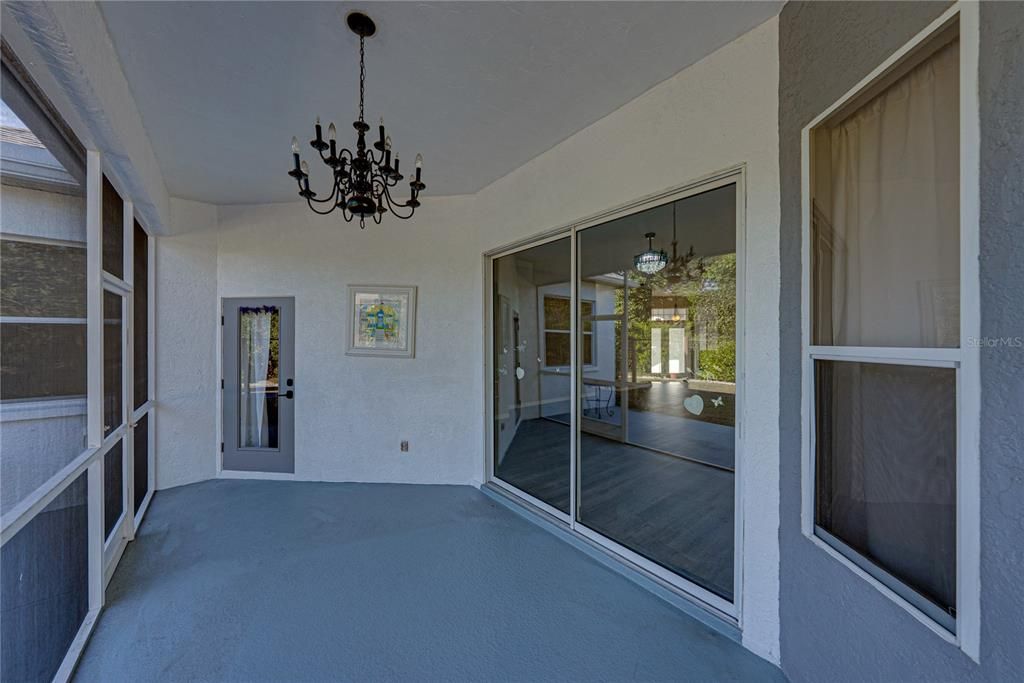 For Sale: $540,000 (4 beds, 2 baths, 2022 Square Feet)