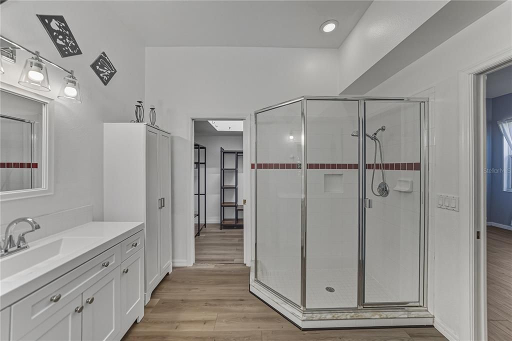 For Sale: $540,000 (4 beds, 2 baths, 2022 Square Feet)