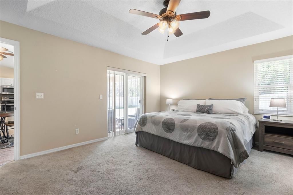 待售: $278,000 (3 贝兹, 2 浴室, 1380 平方英尺)