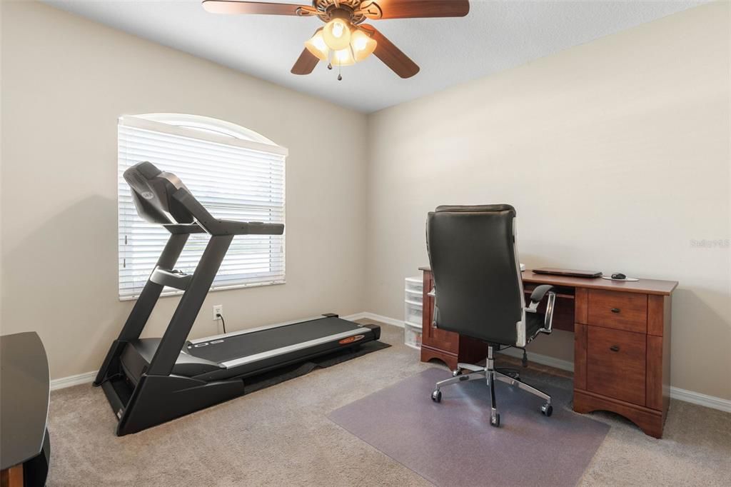 待售: $278,000 (3 贝兹, 2 浴室, 1380 平方英尺)