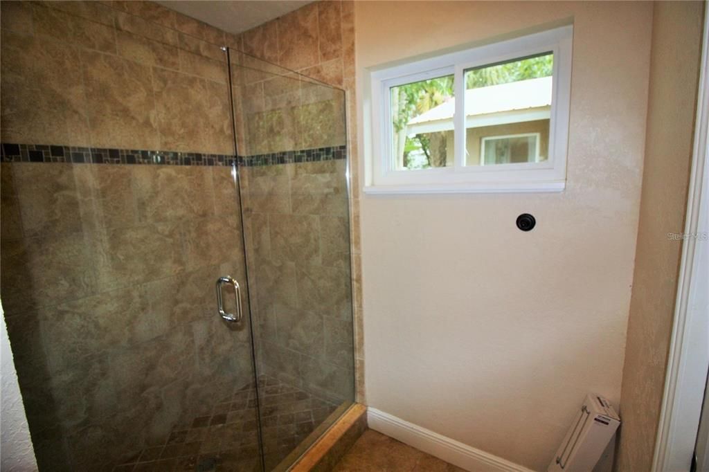 出租: $2,475 (3 贝兹, 2 浴室, 1664 平方英尺)