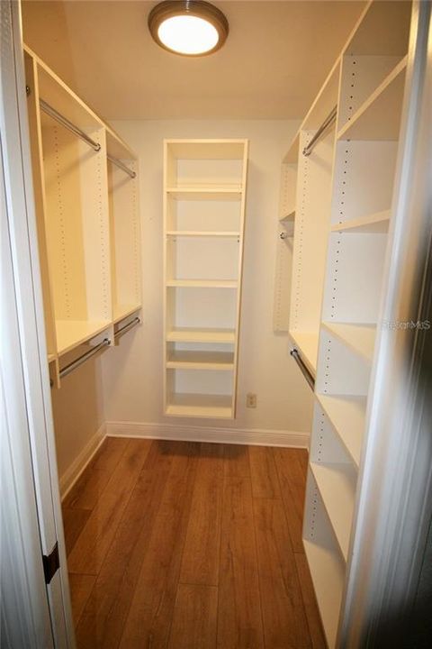 出租: $2,475 (3 贝兹, 2 浴室, 1664 平方英尺)