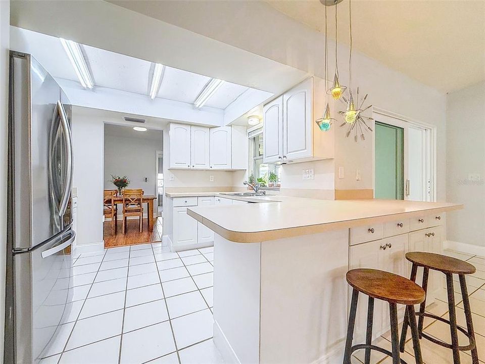 For Sale: $583,000 (3 beds, 2 baths, 2006 Square Feet)