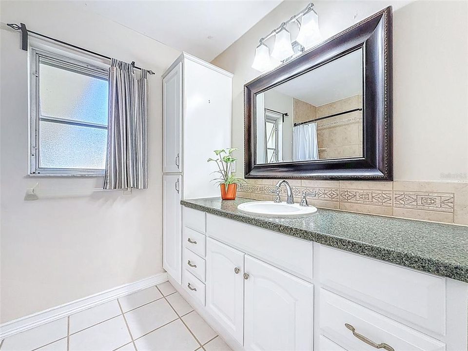 For Sale: $583,000 (3 beds, 2 baths, 2006 Square Feet)