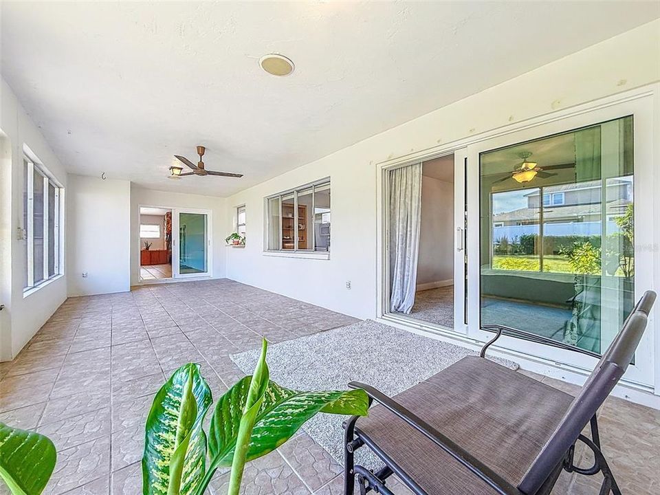 For Sale: $583,000 (3 beds, 2 baths, 2006 Square Feet)