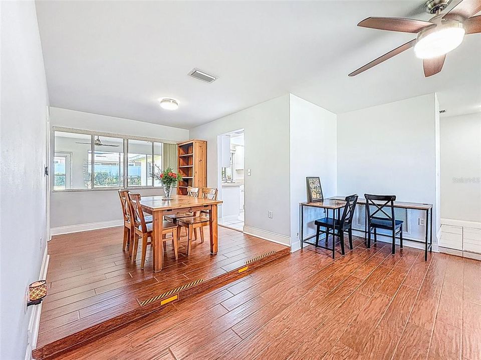 For Sale: $583,000 (3 beds, 2 baths, 2006 Square Feet)