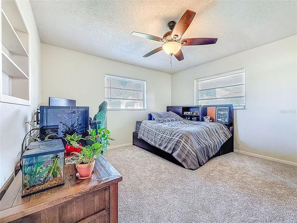 For Sale: $583,000 (3 beds, 2 baths, 2006 Square Feet)