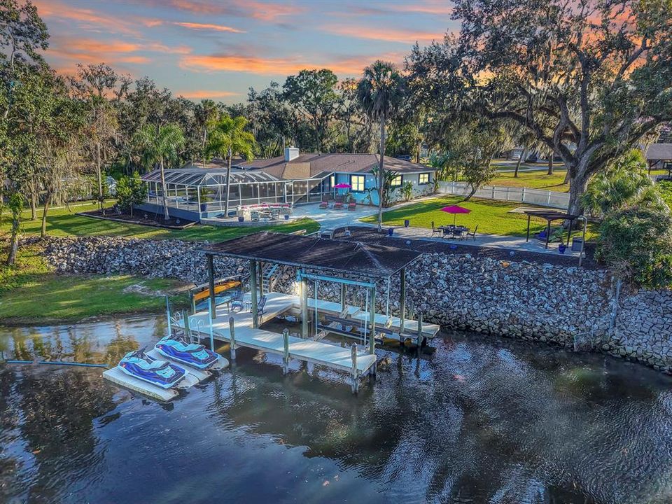 На продажу: $1,299,000 (5 спален, 2 ванн, 2714 Квадратных фут)