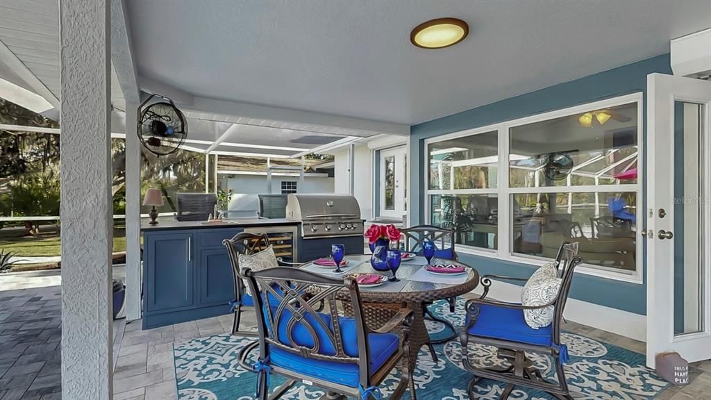 На продажу: $1,299,000 (5 спален, 2 ванн, 2714 Квадратных фут)