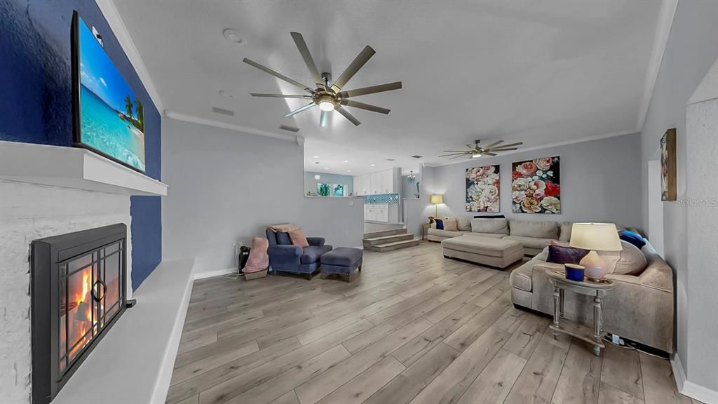 На продажу: $1,299,000 (5 спален, 2 ванн, 2714 Квадратных фут)