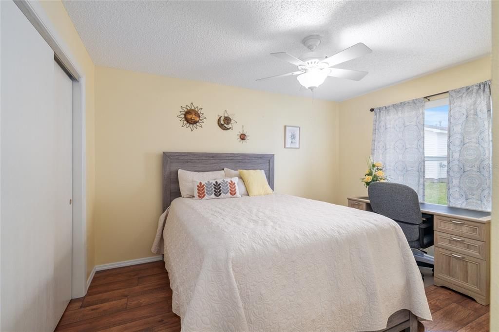 For Sale: $249,000 (2 beds, 2 baths, 1188 Square Feet)