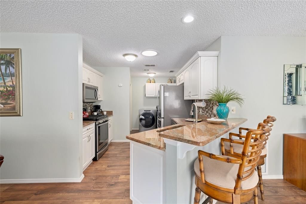 For Sale: $249,000 (2 beds, 2 baths, 1188 Square Feet)