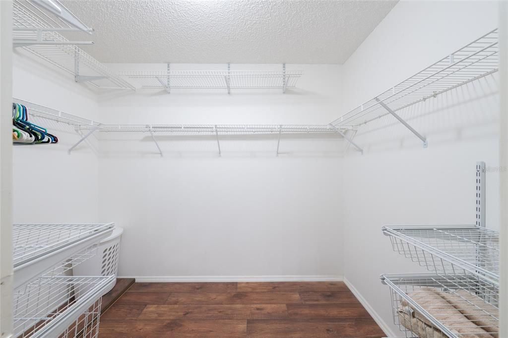 For Sale: $249,000 (2 beds, 2 baths, 1188 Square Feet)