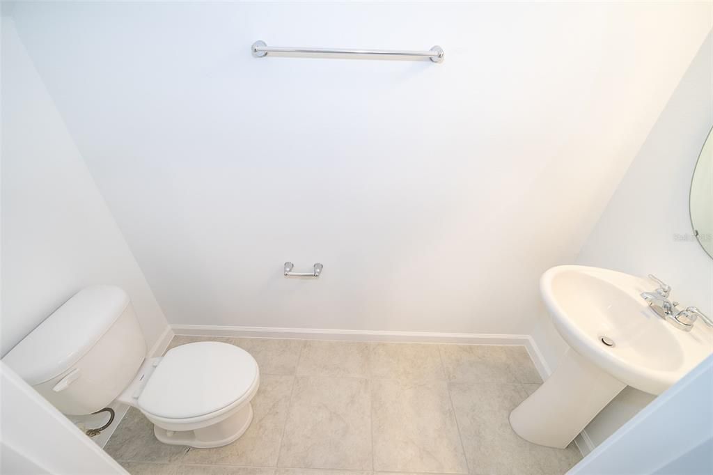 出租: $2,650 (4 贝兹, 2 浴室, 1987 平方英尺)