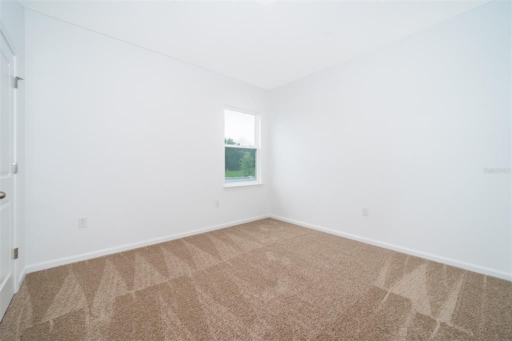 出租: $2,650 (4 贝兹, 2 浴室, 1987 平方英尺)