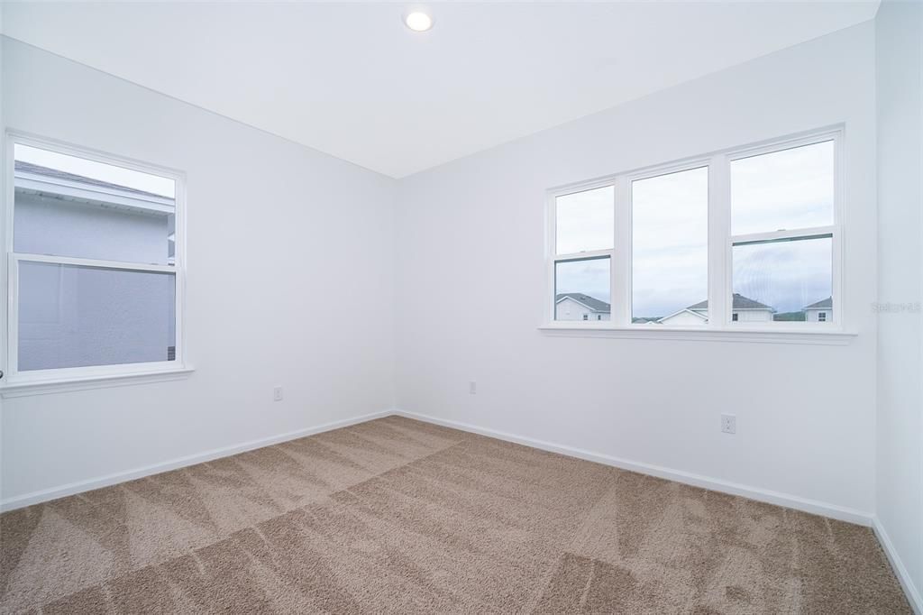 出租: $2,650 (4 贝兹, 2 浴室, 1987 平方英尺)