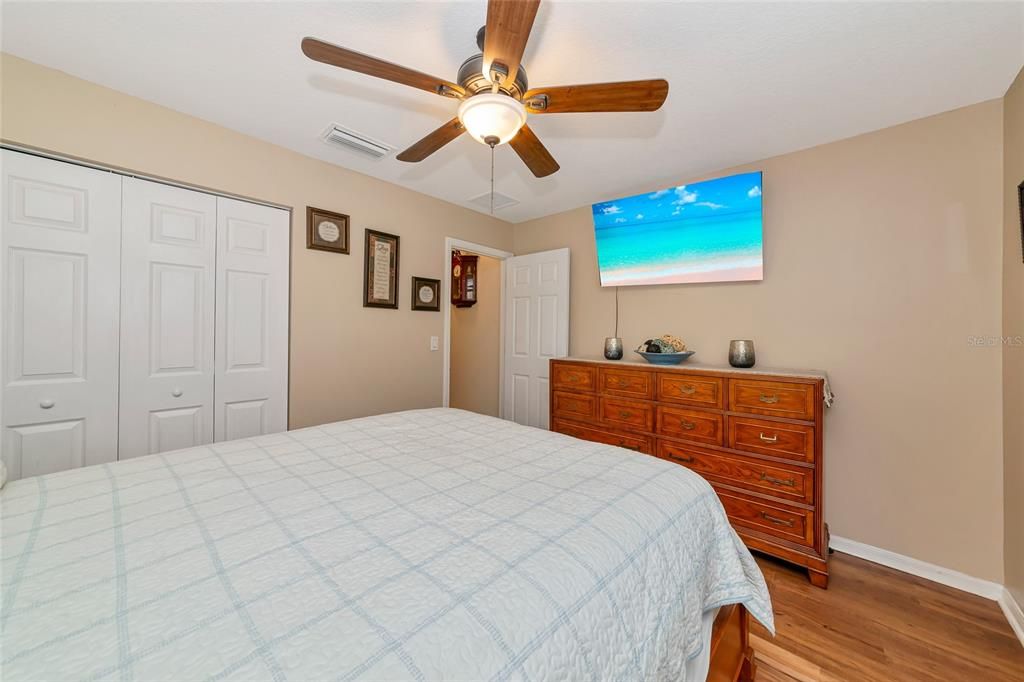 待售: $379,000 (3 贝兹, 2 浴室, 1447 平方英尺)