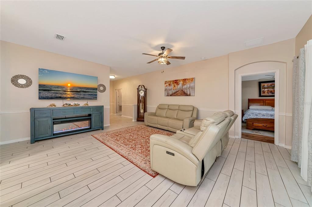 待售: $379,000 (3 贝兹, 2 浴室, 1447 平方英尺)