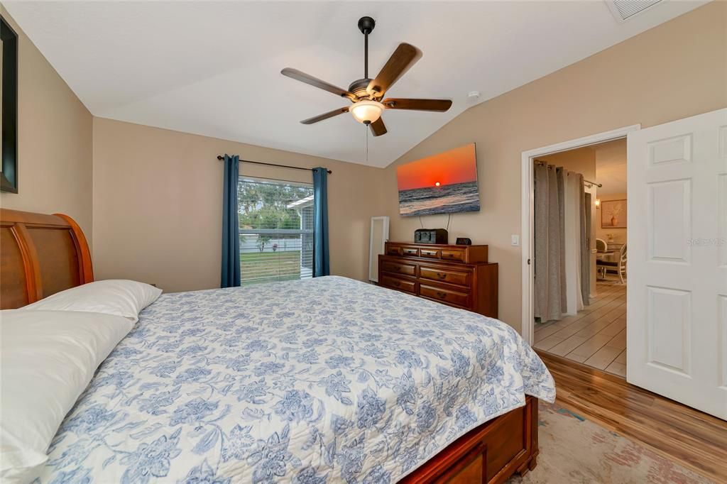 待售: $379,000 (3 贝兹, 2 浴室, 1447 平方英尺)