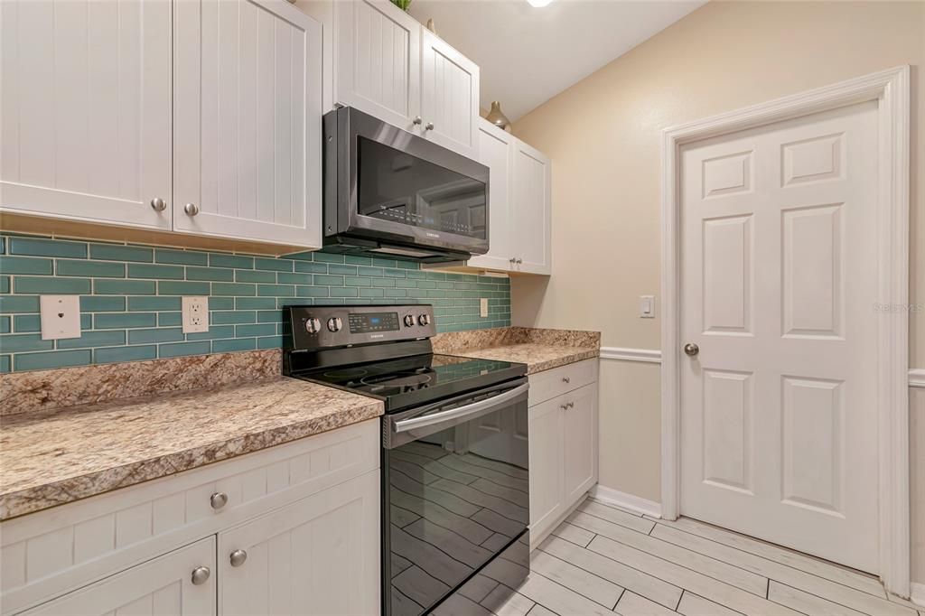 待售: $379,000 (3 贝兹, 2 浴室, 1447 平方英尺)