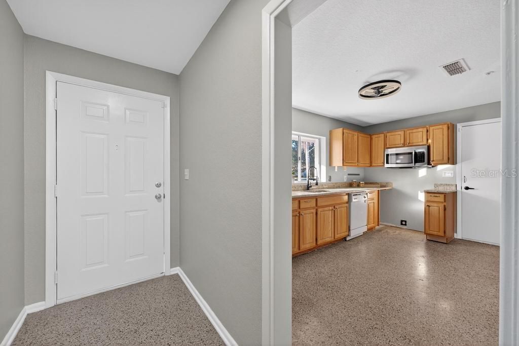 待售: $329,900 (3 贝兹, 2 浴室, 1431 平方英尺)