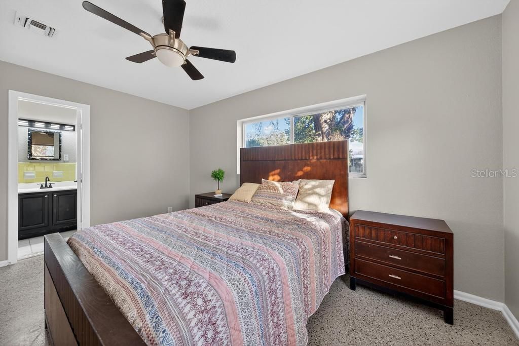 待售: $329,900 (3 贝兹, 2 浴室, 1431 平方英尺)