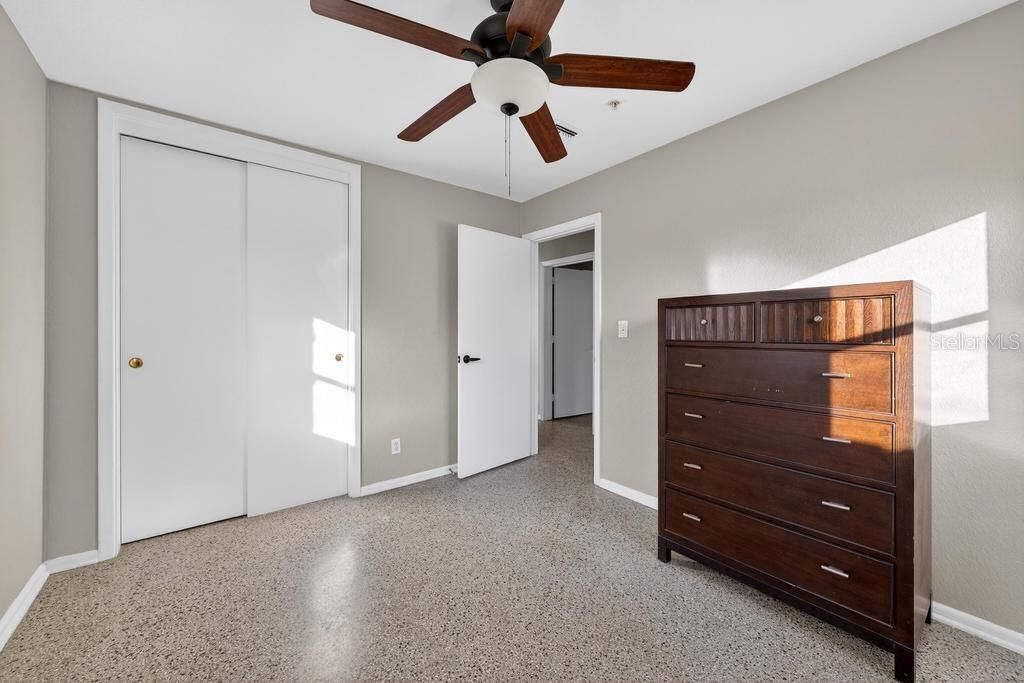 待售: $329,900 (3 贝兹, 2 浴室, 1431 平方英尺)