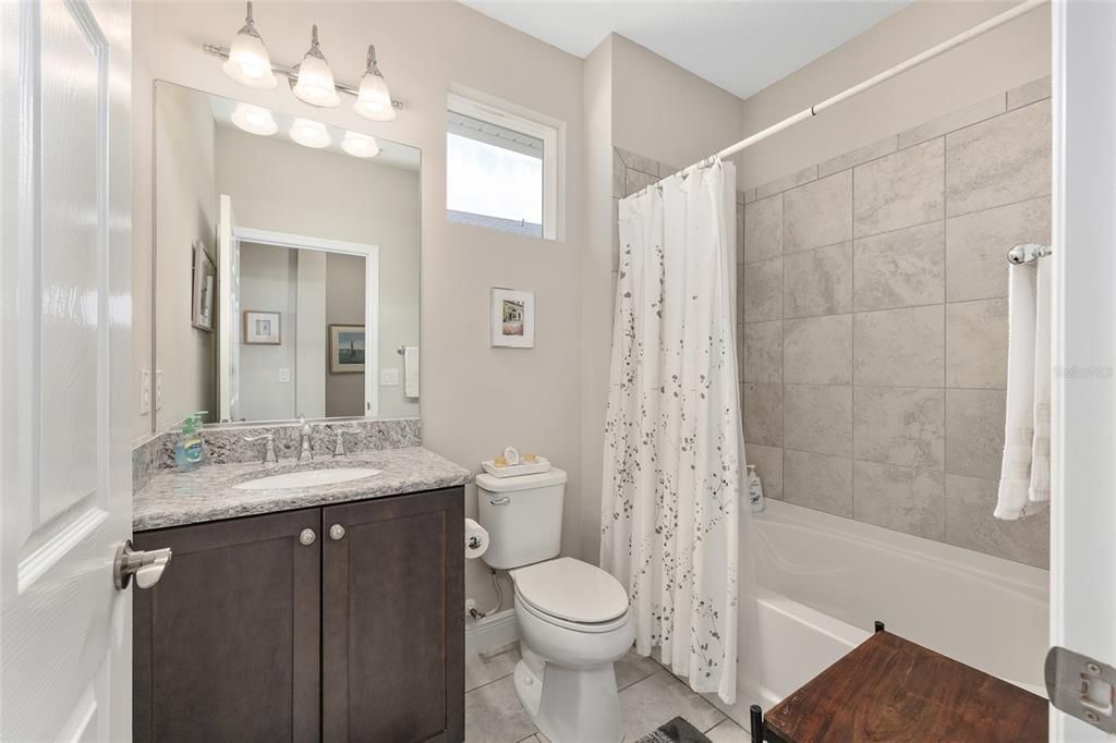 For Sale: $324,000 (2 beds, 2 baths, 1454 Square Feet)