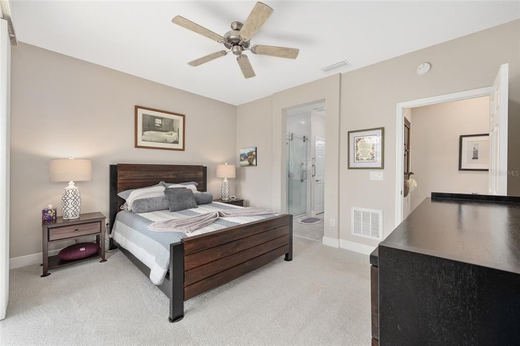 For Sale: $324,000 (2 beds, 2 baths, 1454 Square Feet)